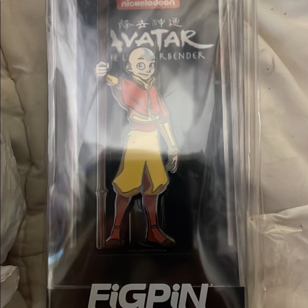 Avatar fig pin
